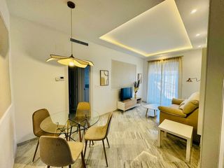 Rent Apartment  Calle gran vía de colón. Disponibilidad inmediata apartamento de una habitación en gran v