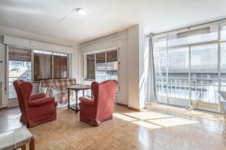 Flat  Calle maría luisa de dios. Descubre esta magnífica oportunidad en el corazón de granada, un