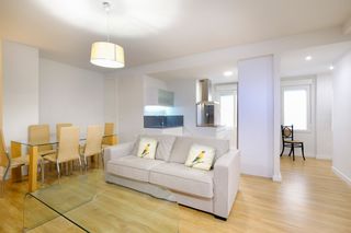 Rent Flat  Calle san juan de dios. Disponible 15 de junio piso en granada capital, san juan de dios