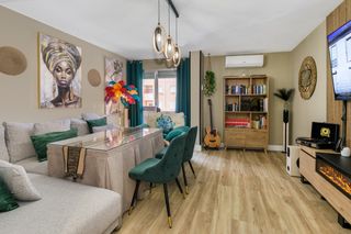 Flat  Calle maria teresa de léon. Se vende piso en c/ maría teresa de león, granada, una vivienda