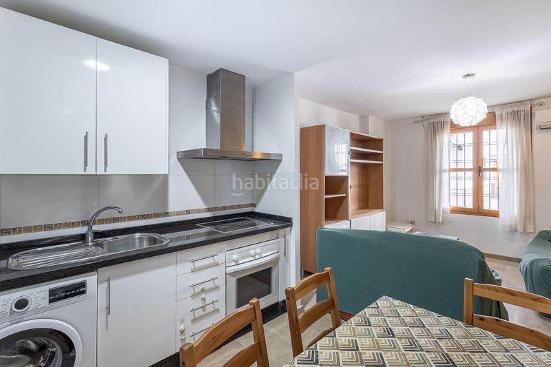 Foto 1fa9efd6-4bc0-485f-897a-7bc794b50f95. Dúplex amb calefacció a San Ildefonso Granada