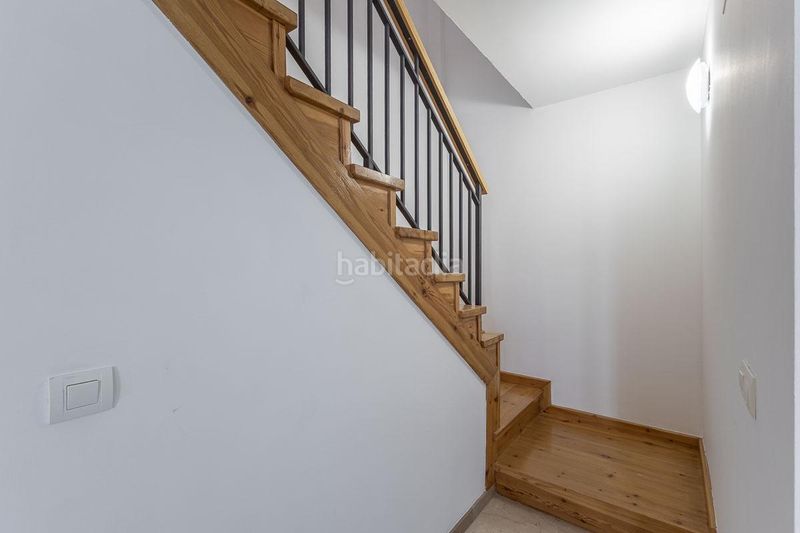 Foto 3a1ad797-9613-49c7-96fe-db0f734e6247. Dúplex amb calefacció a San Ildefonso Granada