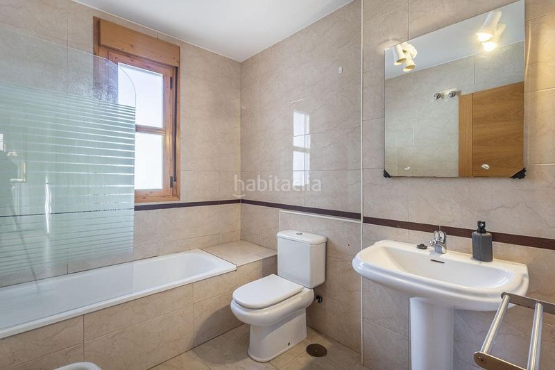 Foto 899422c8-61e5-4525-9b56-d9f4771dd133. Dúplex amb calefacció a San Ildefonso Granada