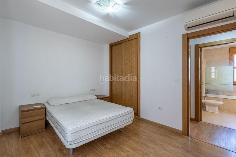 Foto 9b79e559-8414-48cc-ac02-0e11d70771ed. Dúplex amb calefacció a San Ildefonso Granada