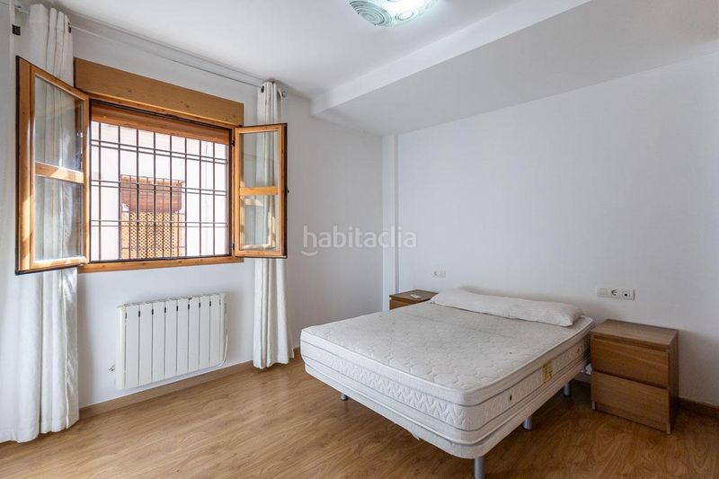 Foto d4358774-6af6-49a8-9de0-e54e7e78d54c. Dúplex amb calefacció a San Ildefonso Granada