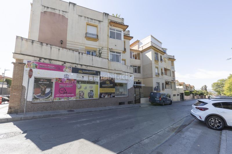 Foto befbf261-4ee2-4866-81e7-32649836af2f. Pis amb piscina a Gójar