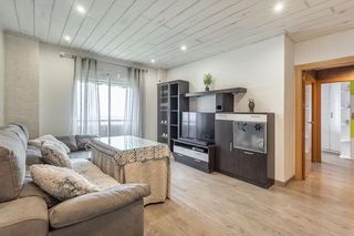 Flat  Calle casería aguirre. Oportunidad única en granada! ?? este luminoso y espacioso piso