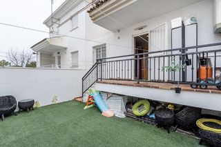 Reihenhaus  Vial de la vega. Magnífica vivienda unifamiliar adosada situada en belicena, en p