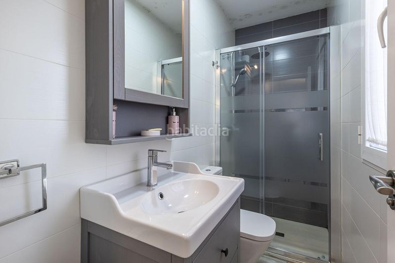 Foto 094c3814-d93e-4739-97d6-77a28db1704d. Casa adossada amb calefacció aparcament a Atarfe