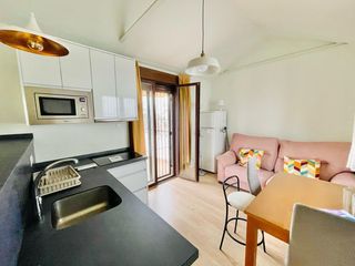 Rent Duplex  Reyes católicos. Disponible fantastico ático -duplex de una habitación en calle r