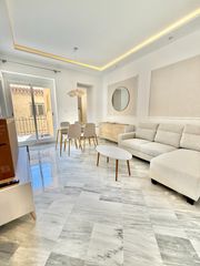 Rent Flat  Calle gran vía de colón. Disponibilidad inmediata fantastico piso de dos habitaciones una