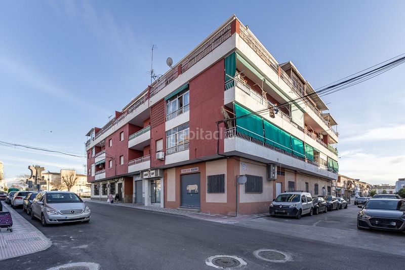 Foto 5d457451-51f9-420d-bca8-cd6115311267. Pis amb aparcament a Atarfe