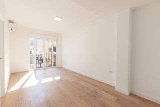 Etagenwohnung  Calle real. Presentamos este precioso piso reformado, ubicado en el corazón