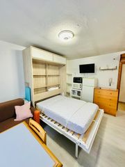 Rent Studio  Calle almona de san juan de dios. Disponibilidad inmediata estudio en calle almona de san juan de