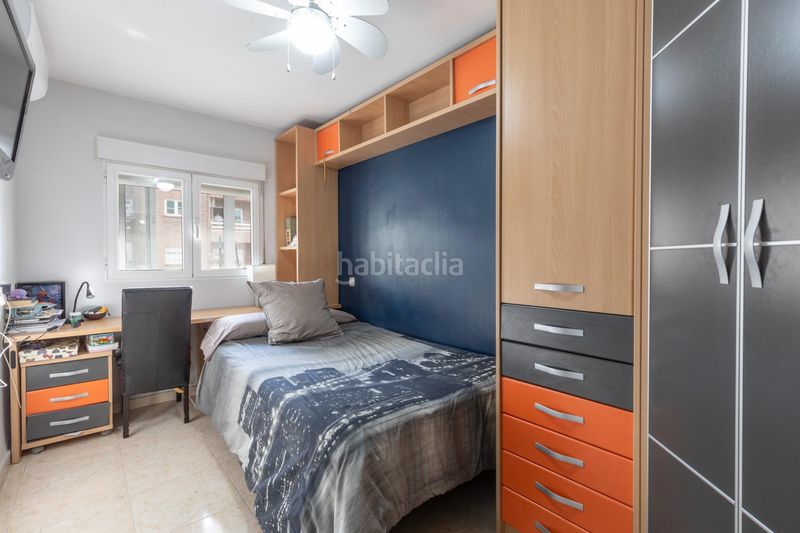 Foto aceaffdf-b6c4-4ade-a612-d6e00663093e. Pis amb calefacció a Barrio de Zaidín Granada