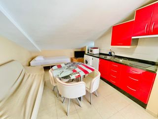 Lloguer Estudi  Calle mano de hierro. Disponibilidad inmediata junto san juan de dios fantastico estud