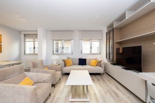 Miete Appartement  Plaza de la trinidad. Disponibilidad inmediata fantastico apartamento reformado en pla
