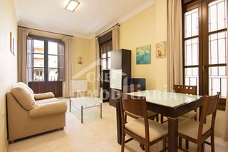 Alquiler Piso  Calle san matías. Disponibilidad inmediata piso de dos dormitorios primera planta