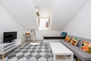 Estudi  Calle duquesa. Ponemos a la venta este bonito estudio, en edificio emblematico