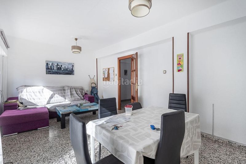 Foto 0efe1169-bfe2-4d27-bcfb-285394de366e. Pis a Barrio de Zaidín Granada