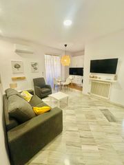 Location Appartement  Calle gracia. Disponibilidad inmediata dispone de dos dormitorios en pleno cen