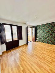 Affitto Appartamento  Calle puentezuelas. Disponibilidad inmediata piso sin muebles de dos habitaciones y