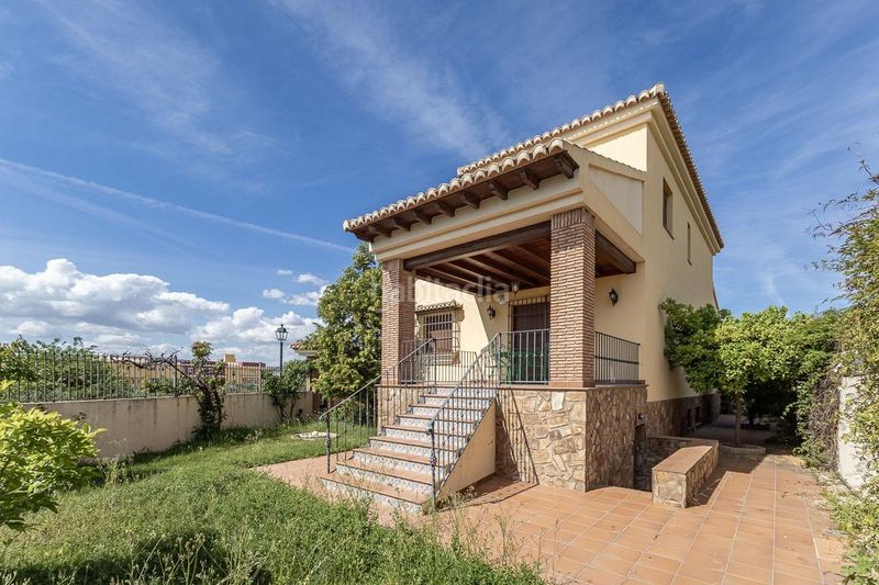 Foto 5b8d215f-2a41-402f-90c4-e04aceb49ee8. Xalet amb xemeneia calefacció aparcament a Cájar