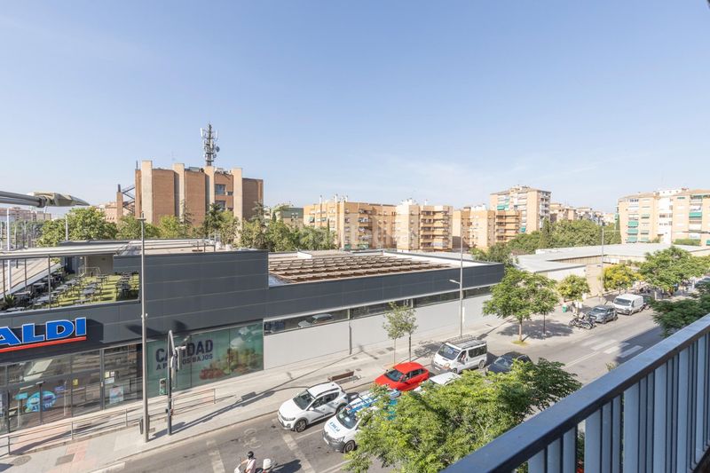 Foto 0d32f8c8-02b2-40ad-bd99-b89be8681eb0. Pis a Barrio de Zaidín Granada