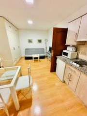 Lloguer Estudi  Calle cárcel baja. Disponibilidad inmediata estudio en pleno centro de granada junt