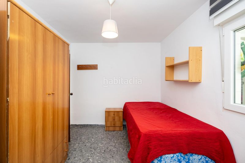 Foto da814f84-af2b-4e07-ba56-fe294411cbd8. Pis amb calefacció a Pajaritos Granada