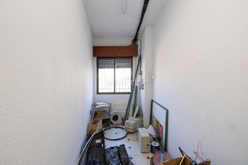 Foto b325b46c-26a6-46ff-adbd-63bdb4a17a63. Local comercial a Gójar
