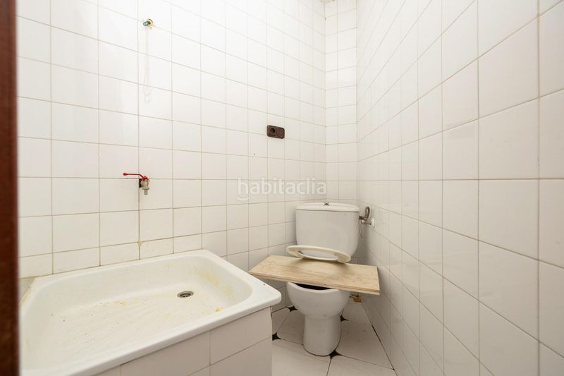 Foto bba6aa3b-cd26-410e-b950-73492b163023. Local comercial a Gójar