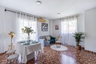 Appartement  Calle doctor tamayo rubio. Ubicada en una de las mejores zonas del centro de maracena, esta