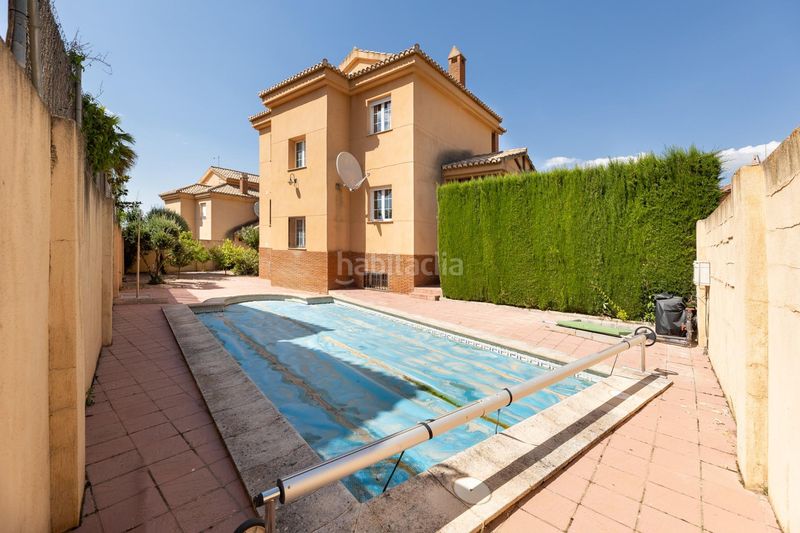 Foto 4a75510c-40ce-4927-9b94-89337eadf6e6. Xalet amb xemeneia calefacció aparcament piscina a Dílar