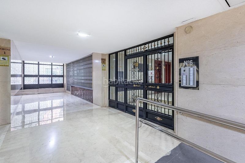 Foto bc468c09-a91a-49aa-b64e-10bbfe87d0df. Àtic amb calefacció aparcament a Plaza de Toros Granada