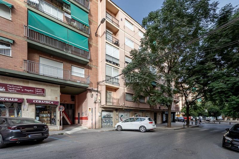 Foto d0efeb3f-dd34-434c-96d5-4e4ae7bcfd8e. Àtic amb calefacció aparcament a Plaza de Toros Granada
