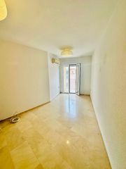 Lloguer Pis  Músico josé ayala canto. Disponibilidad inmediata barrio figares piso sin muebles de dos