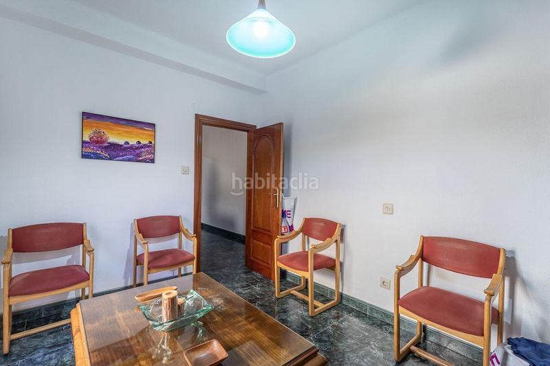 Foto f6ddc9a1-a285-4917-90f2-99a28cbd0a85. Pis a Barrio de Zaidín Granada