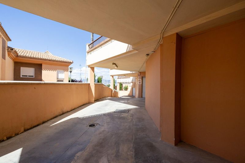 Foto 6a9cb216-5e1a-4e9a-9b79-5c4933a2babd. Casa adossada amb calefacció aparcament piscina a Gabias (Las)