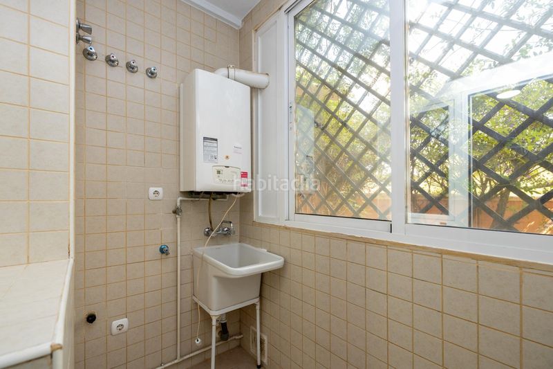 Foto ebd0eb09-79ce-4c46-ab79-5d9e82efed41. Casa adossada amb calefacció aparcament piscina a Gabias (Las)