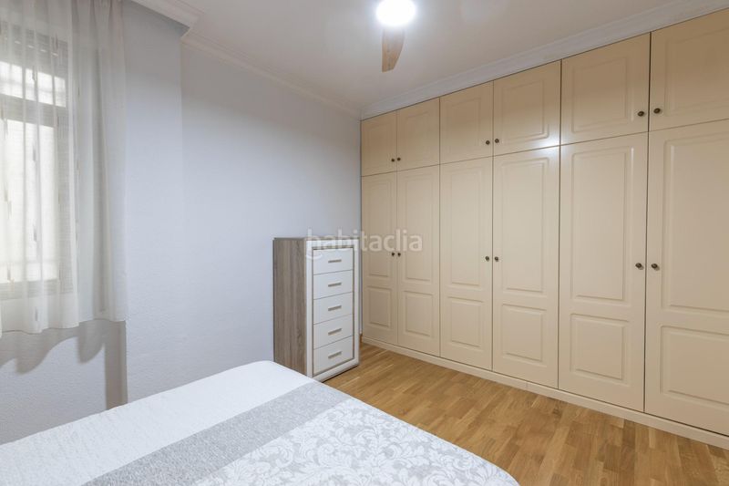 Foto c9f4f6ba-8136-4416-a657-6664d3634844. Pis amb calefacció a Centro - Sagrario Granada