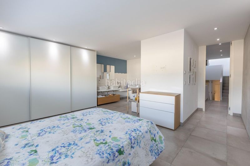 Foto b4afc764-3b89-4939-9982-98c4394fe7e8. Chalet with fireplace heating parking in Parque Lagos Granada