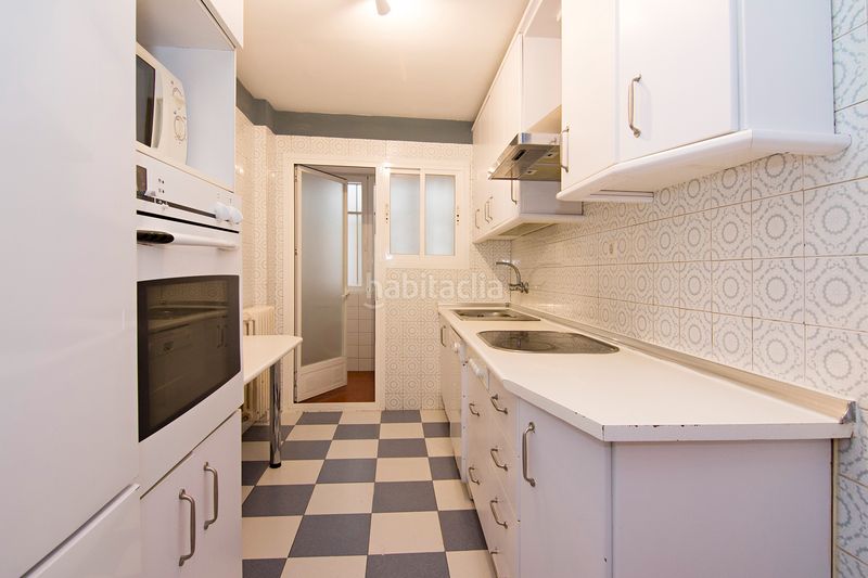 Foto ffe984f3-743c-400e-98d9-b052867f3ca7. Rent flat with heating in Camino de Ronda Granada