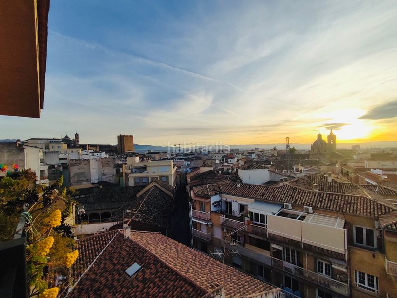 Foto 5b6296f6-62cf-4ebd-b4fd-c6f16f8e14d3. Rent flat with heating in Centro - Sagrario Granada
