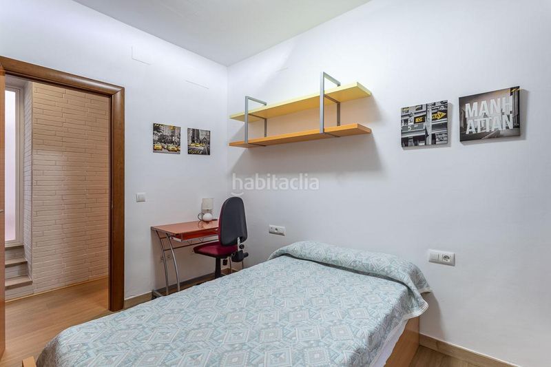 Foto 09e84678-26f3-4e6b-a013-ae806f9a4f0e. Piso ¿buscas tu primer hogar o un lugar con estilo en pleno corazón ? este apartamento en planta baja te va a enamorar. ?? te en Granada