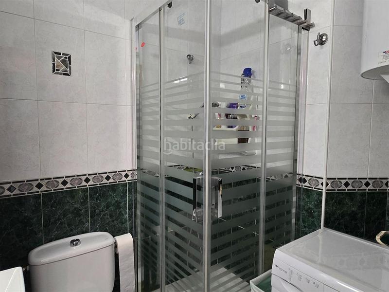 Foto 71e30b6b-4dc8-4019-be13-d281aaad5d27. Rent ground floor with pool in Montemar Torremolinos