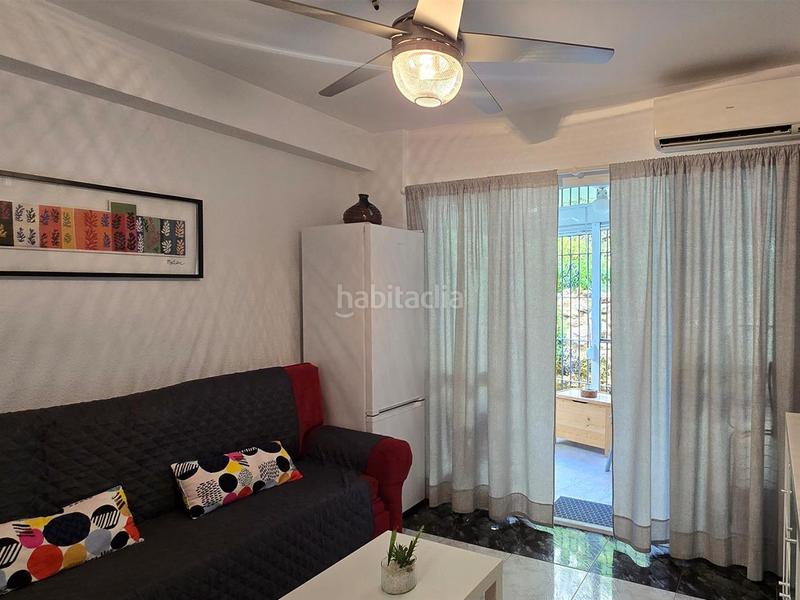 Foto c7e0501f-a3d9-49ac-8bf0-291d63567bda. Rent ground floor with pool in Montemar Torremolinos