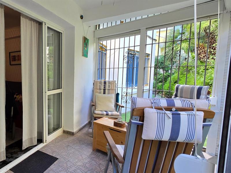 Foto db1474ef-758c-4610-aaeb-7709d79880ce. Location rez-de-chaussée avec piscine dans Montemar Torremolinos