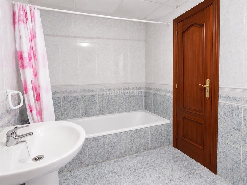 Foto a76f092f-db9c-42d7-827f-9c2272349f42. Pis amb aparcament piscina a El Tejar - Hacienda Bizcochero Málaga