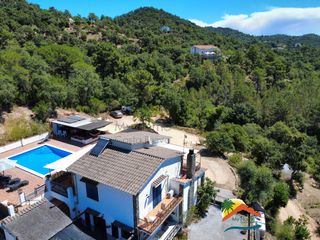 Casa en Lloret Blau - La Creu de Lloret. R02430 gran casa de estilo mediterraneo con 3 apartamentos indiv